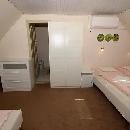 Casa vacanze Kali Vendeghaz Szentbekkalla